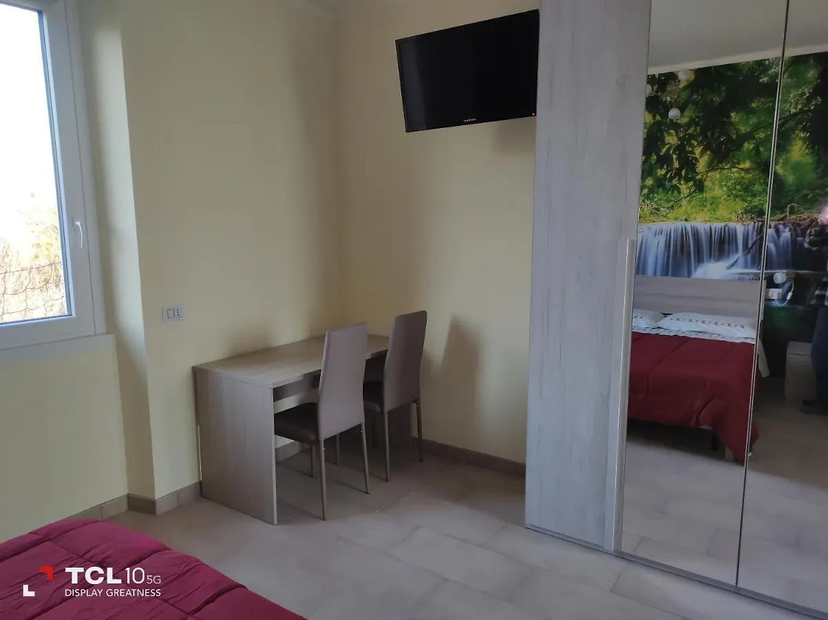 Villa ARA Canegrate 0*,  Italia