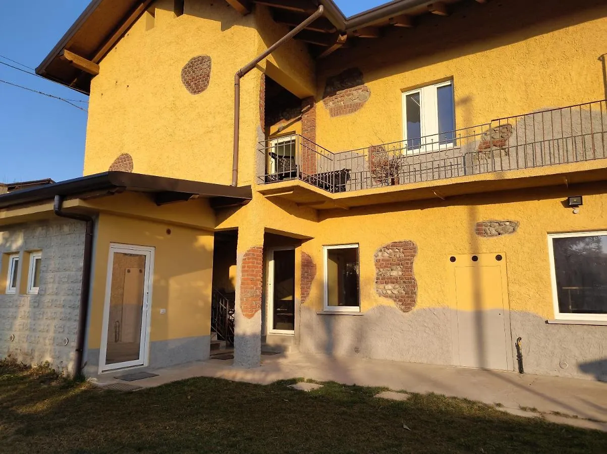 Villa Ara Rossa Canegrate Guest house